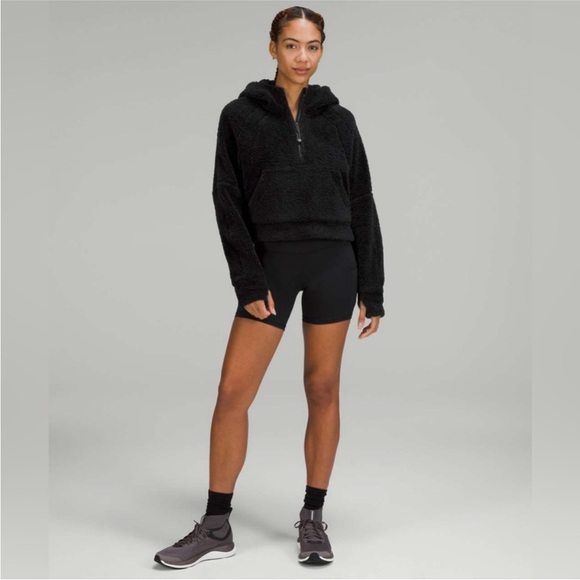 Lululemon - Scuba Oversized Sherpa 1/2 Zip Hooded Sweatshirt in Black - Picture 4 of 11
